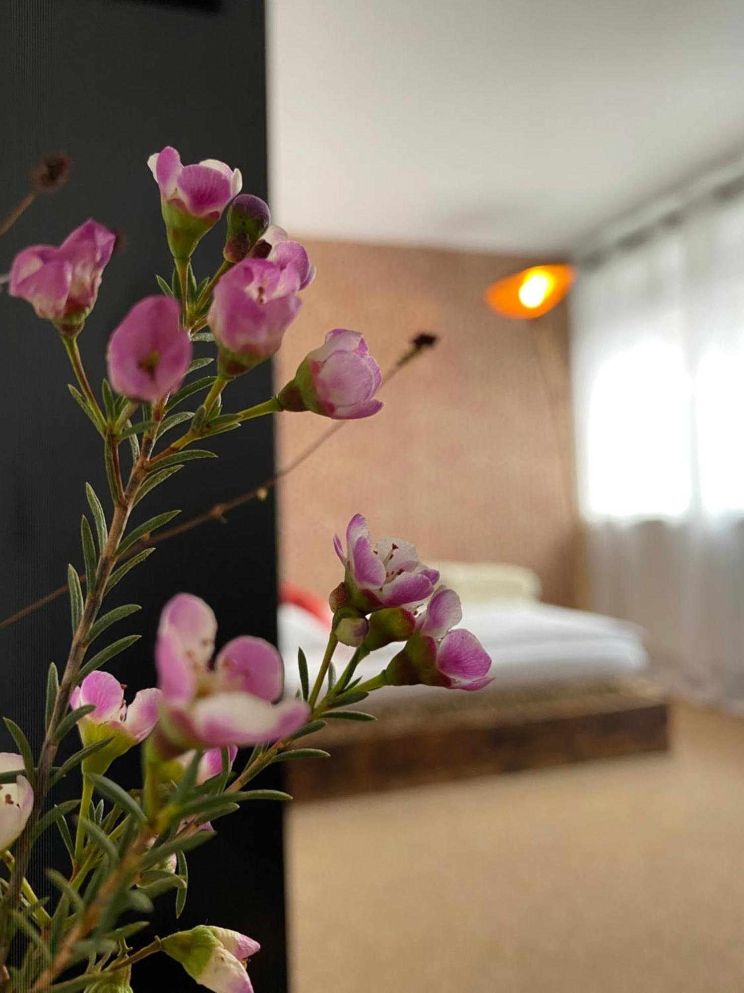 Privartzimmer 'Ausfahrt Freihalten' Хузум Екстериор снимка